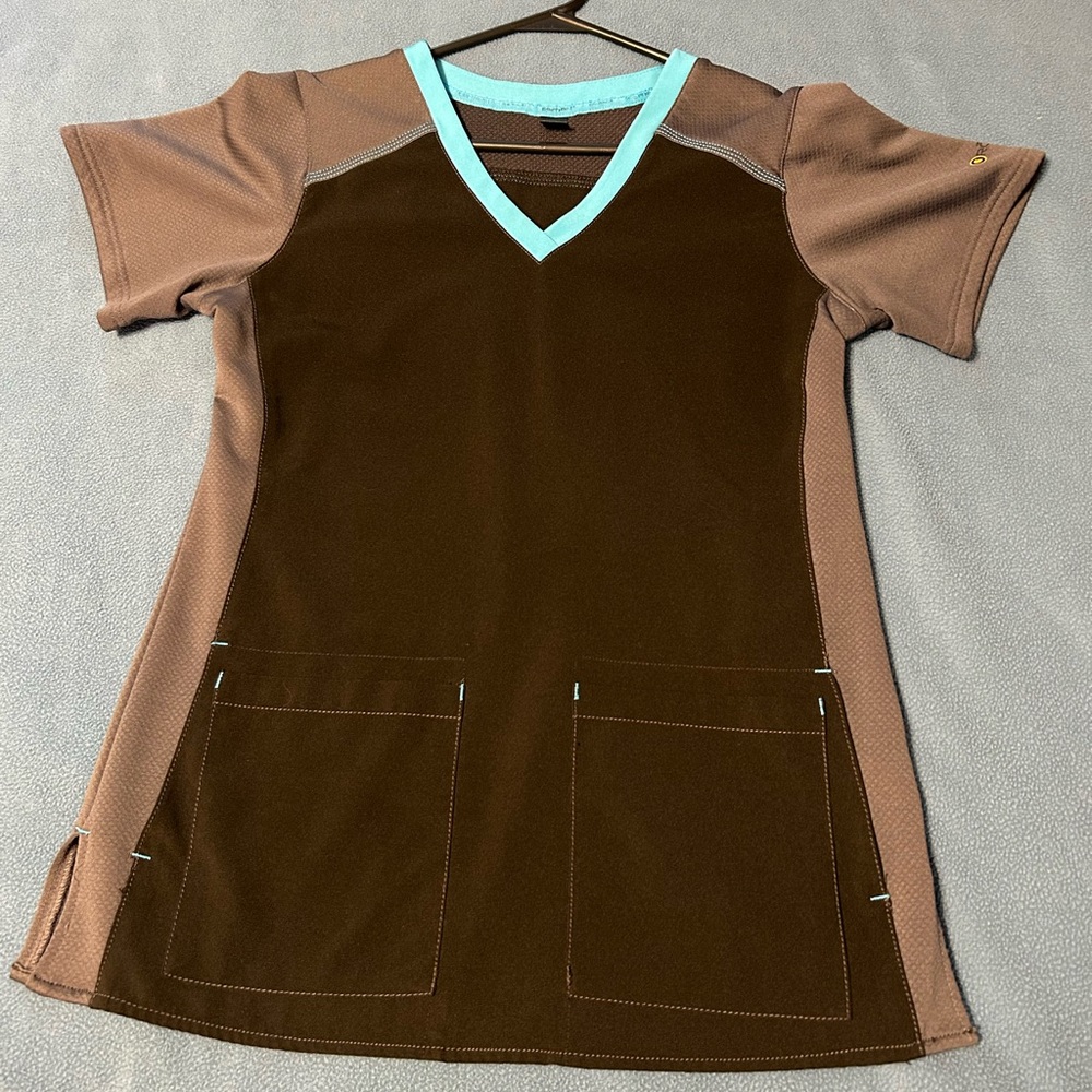 Carhartt Scrub Top, Size Small